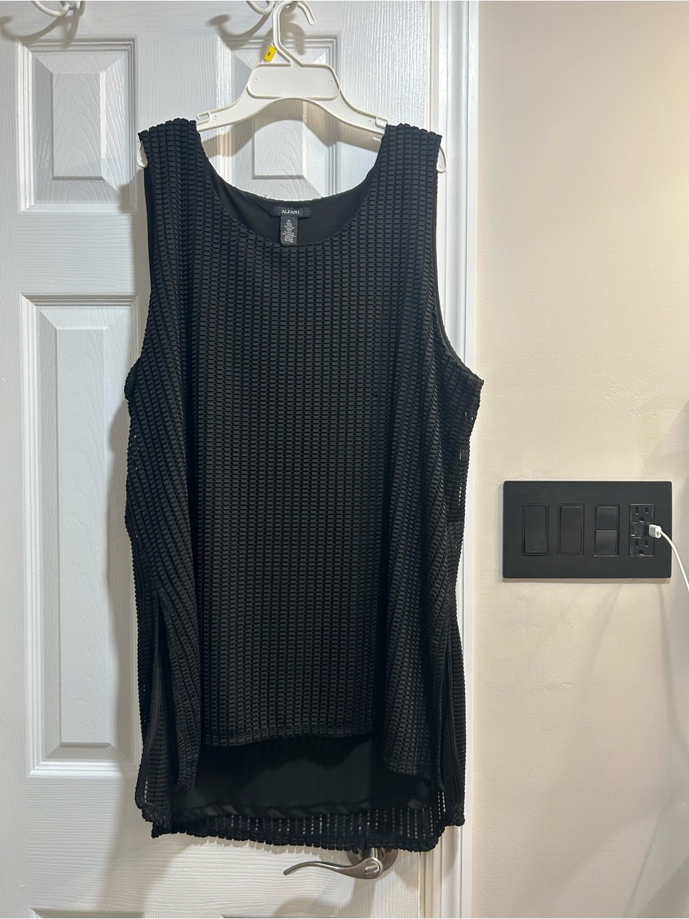Alfani Black Sleeveless Textured Shell Top